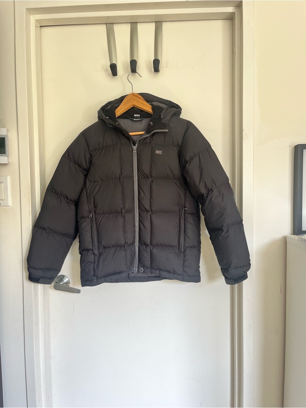 MEC youth Hooded Black Down Puffer Jacket 12